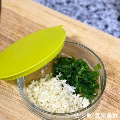 不重样早餐组合｜酸汤肥牛面+茶叶蛋+百香果柠檬水