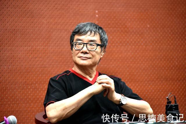 两个人|周国平：是不是真爱，看两个特征一目了然