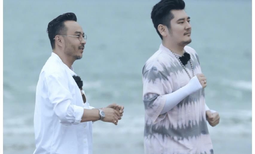 主持人必须持证上岗，王一博身份变嘉宾，明星拼学历的时代到了