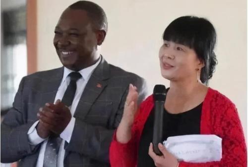 清华!25年前,清华才女远嫁非洲,给黑人生下3儿1女,她如今过得好吗