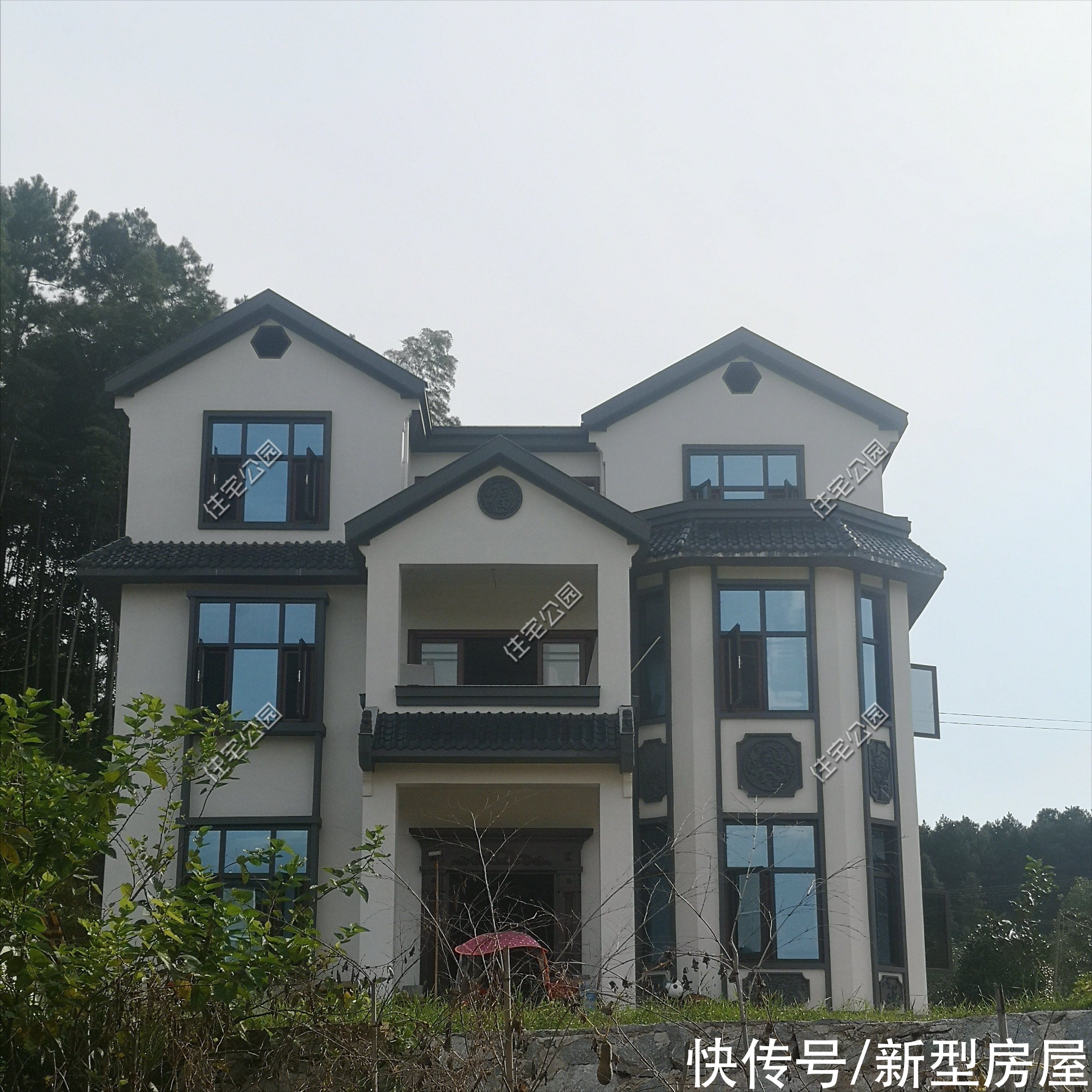 中式风格|晒家｜回农村花40万建一套新中式别墅，到底划不划算？