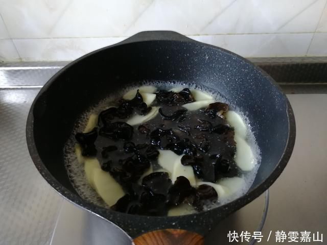 清洗干净|这东西，隔三差五吃，祛湿化痰又排毒，全家吃出好身体