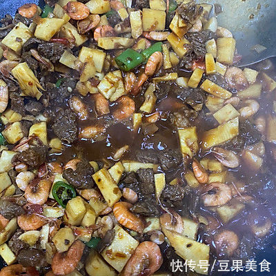 用这个技巧做虾子冬笋肉丁酱,味道好吃极了