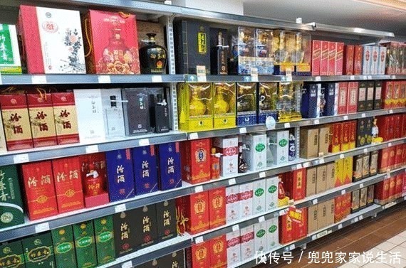 中国有4种“便宜白酒”,放在超市大家不注意,却是真正纯粮酒!