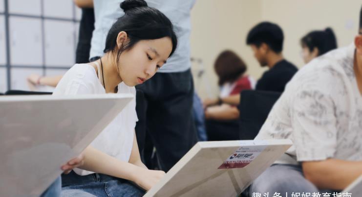 有一种紧张叫“考试没时间”,看美术生力挽狂澜,灵魂画手上线了