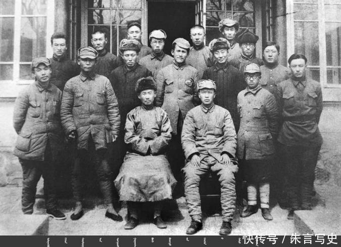 开国上将|他既没参加红军也没当过八路，建国后却被授予上将军衔，凭什么？