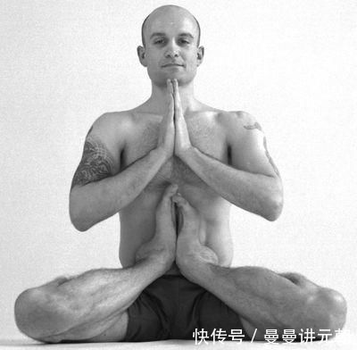k髋部，膝盖，脚踝够灵活吗？试试这个瑜伽体式！