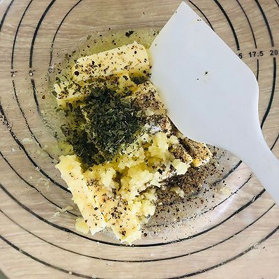 欧芹|蒜香培根软欧包