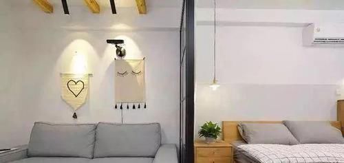 收纳|65㎡小户型客厅加隔断,超强空间利用率,素白雅致,仿佛多套房