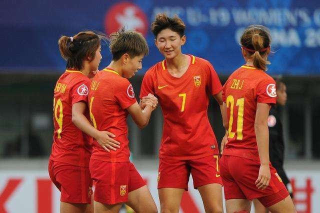 上港|凌晨0点，中国女足传喜讯：上港做出重大决定，球迷齐声点赞