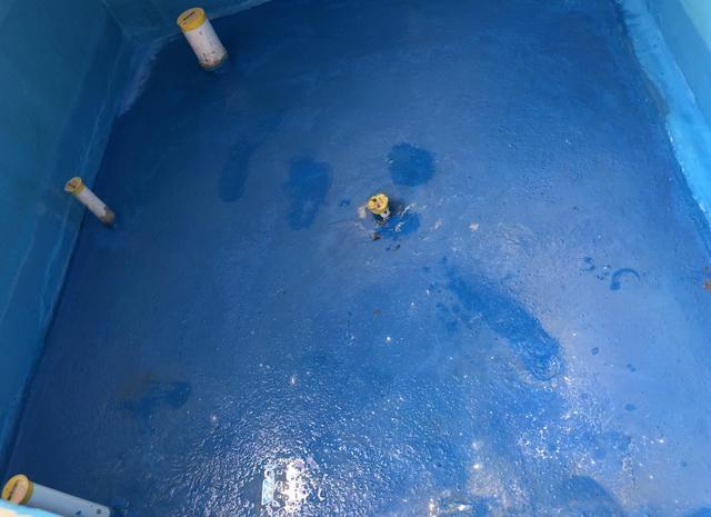 拉毛|卫生间做完防水，贴不上瓷砖泥瓦工不懂这些方法，马上让他走人