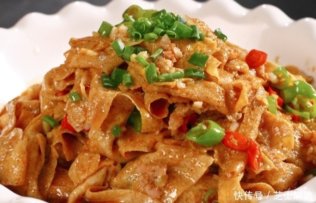 豆腐皮和此物一起吃,排出体内黑臭宿便,赶走大肚子,皮肤细腻了