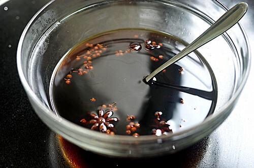 鱼肉这做法最简单,我家隔三差五就吃,不腥还特香,一上桌就吃光