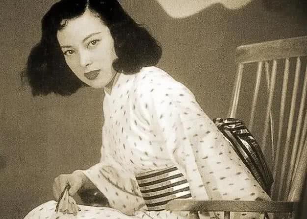 被判|女汉奸被判死刑，临刑前亮明身份被无罪释放，活到2014年才去世