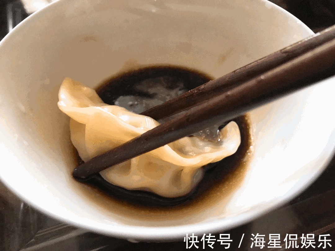 凉皮|4种一吃就长肉的主食，第一种堪比“喝油”，运动再多也“白瞎”