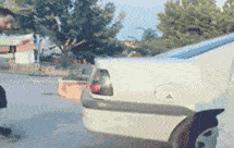 |搞笑GIF:真是令人心碎的瞬间,看来以后得绑的结实一些才行啊!