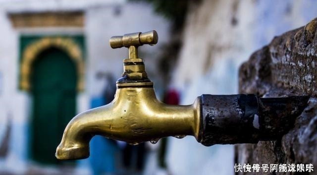 纯铜|水龙头选纯铜还是不锈钢听完做建材的亲戚建议后,庆幸没有选错!