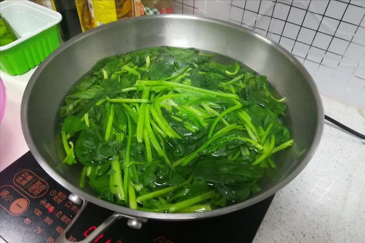 草酸|天冷了，这菜要多吃，老少皆宜，不放肉也很香，12一斤也别舍不得