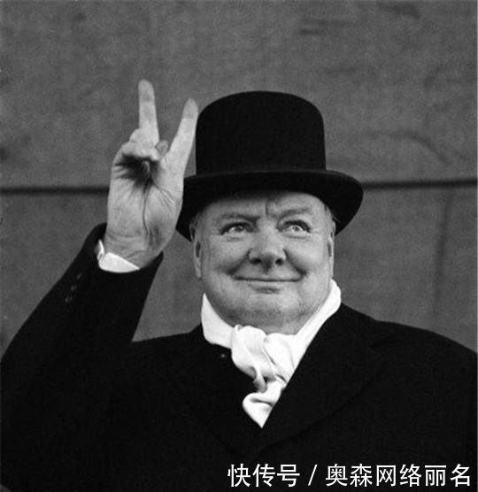 首相|首相丘吉尔为了自己的儿子放弃公爵,没想到儿子不成器