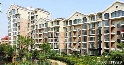 买房|据守北平的傅作义将军起义前,曾经放走了3位高级将官,都有谁