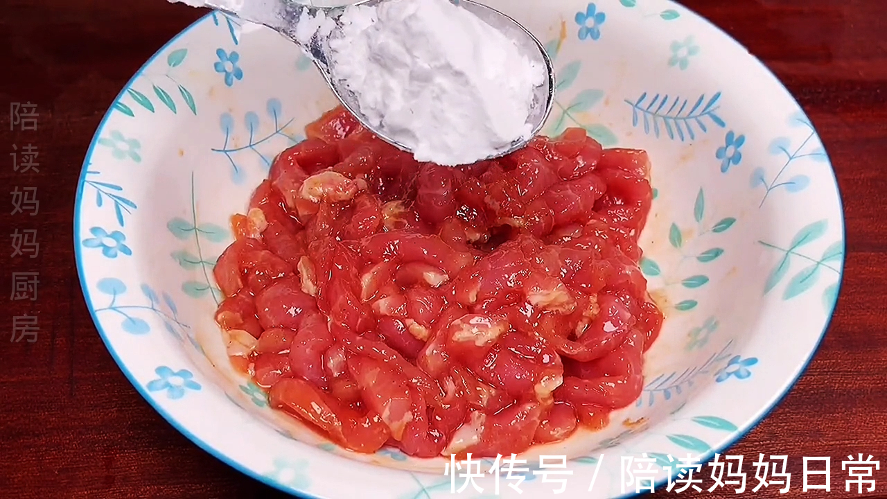 炒蒜苔时切记不要直接下锅炒，多加2步脆嫩入味营养又下饭 ，超赞