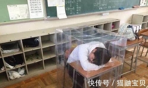 |搞笑图片幽默段子:老板你也太不会做生意了,这么偏僻有人么?