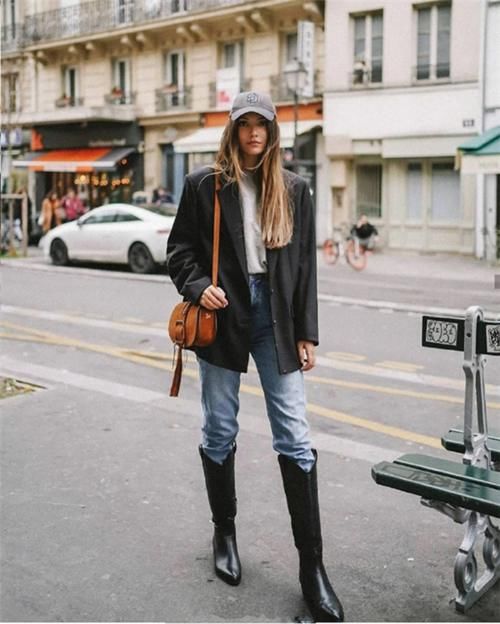 2021流行这样穿：卫衣＋短靴，搭风衣、西装气质又高级，值得借鉴
