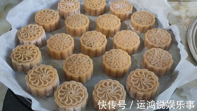 电饼铛|想吃月饼不用买,电饼铛就能做,比例配方详细讲解,轻松做成功
