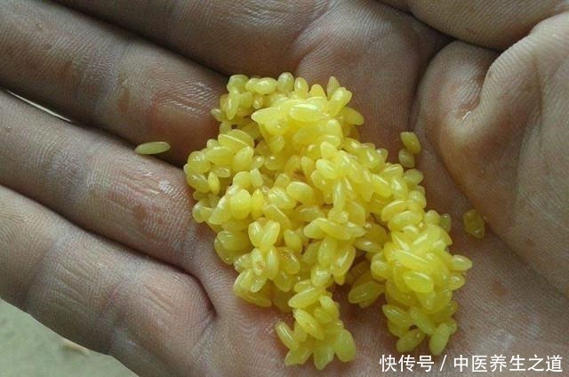 牛b鲫|这东西6块钱1斤，钓鲫鱼效果绝佳四季通用，爱钓鲫鱼的你别错过！