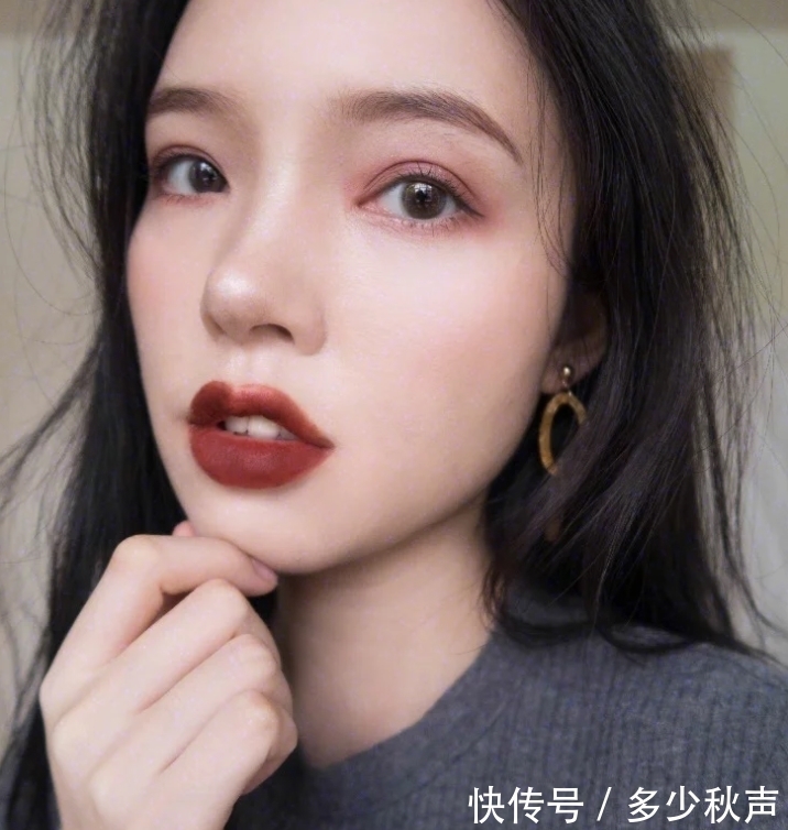 姨妈色|直男不喜欢的几个口红颜色,女神却争着抢着都要入!