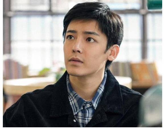 侯明昊|《启航：当风起时》今晚20点开播！吴磊搭档侯明昊谱热血青春故事