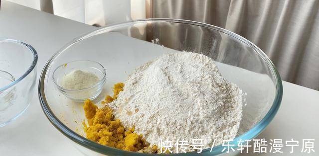 可口|南瓜奶香小馒头，松软可口，奶香四溢，一口一个停不下来