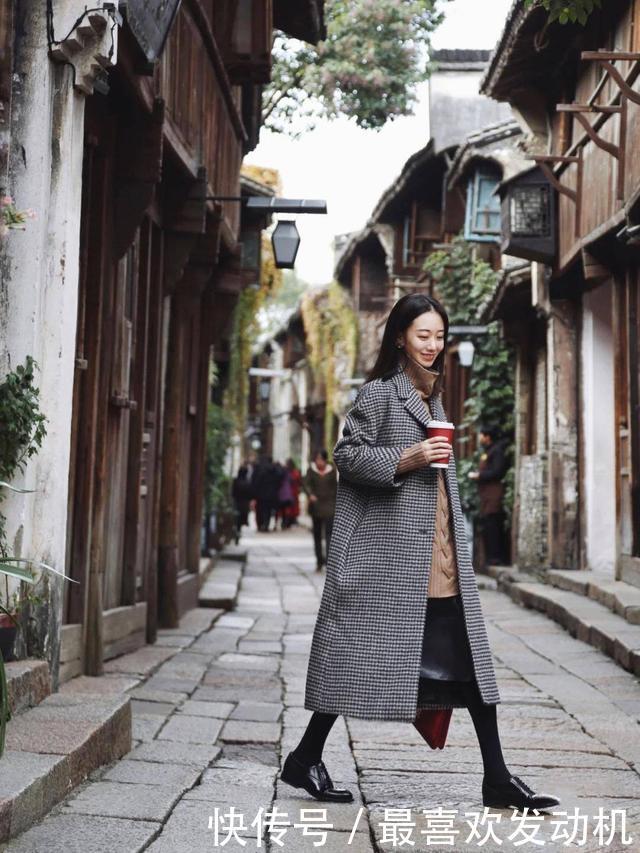 30岁的女人想要“摆脱土气”,穿出自己的魅力,这些搭配必须知道