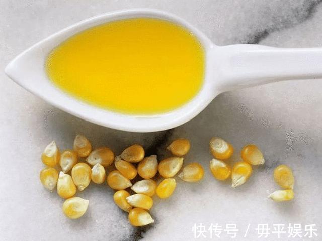 饱和脂肪酸|猪油、玉米油、花生油、菜籽油哪种更健康建议3种油尽量少吃