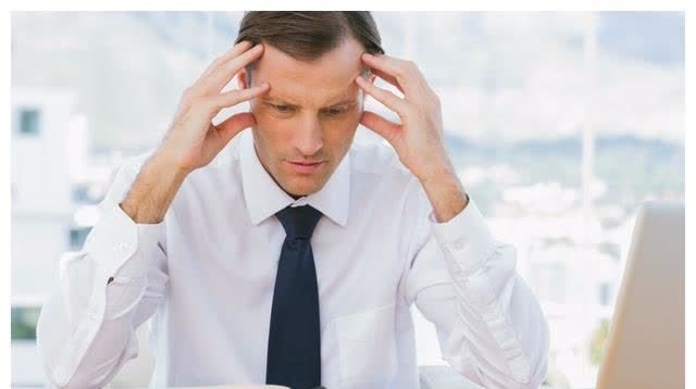 维生素|常失眠和缺乏维生素有关系?这2种维生素带着吃,有助于改善睡眠