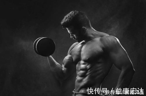 新手|健身新手:怎么解决卧推手臂酸,胸部不酸却不酸的情况?