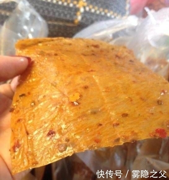 我敢说你一定是吃了这些零食长大的，最后一个女孩们都吃了