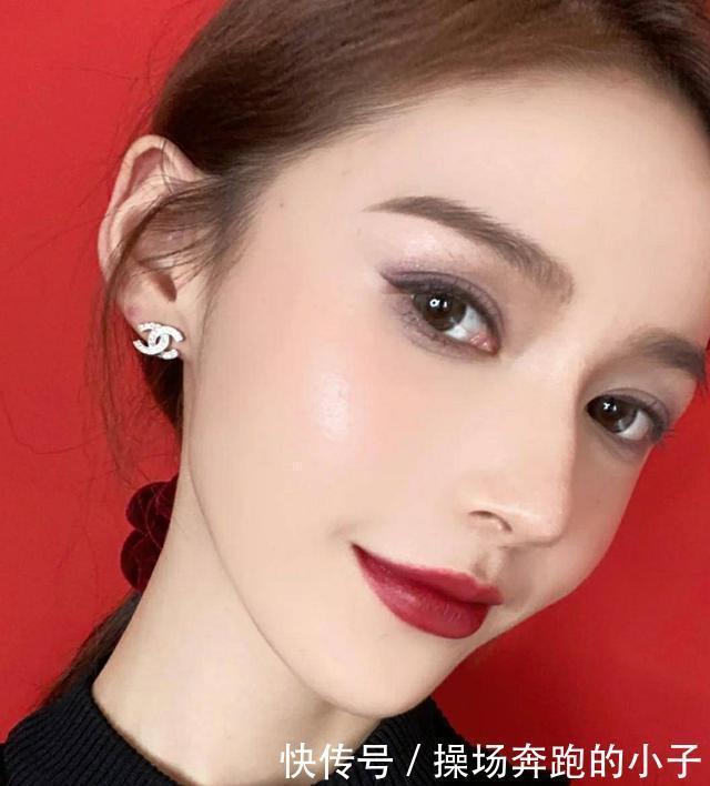 看惯了素颜，来看适合浓妆的口红，纪梵希高级炫酷，香奈儿艳丽