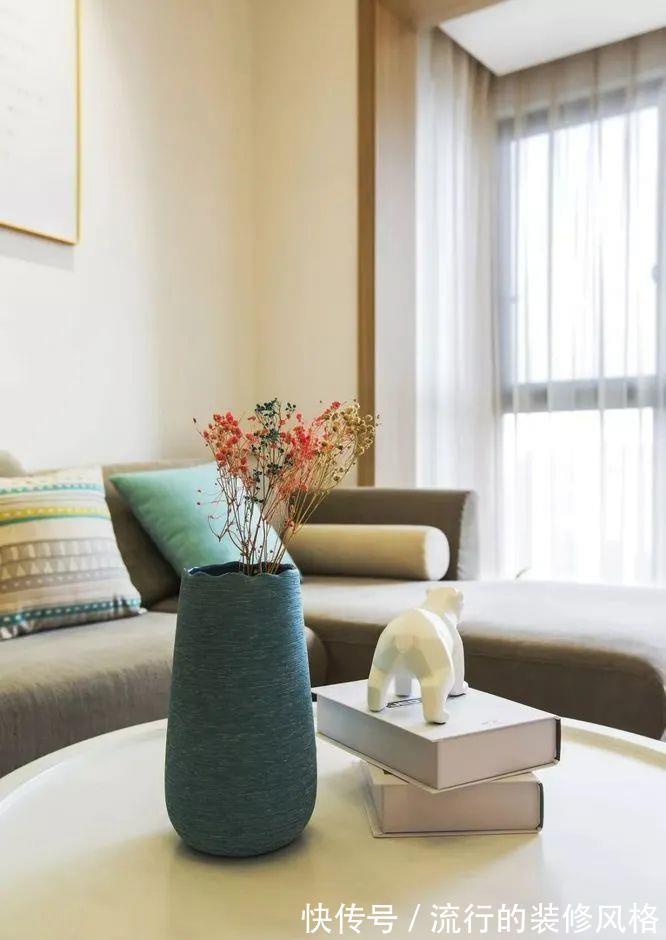 电视屏幕|110㎡简约新房，装修花了8万，完工效果超棒！