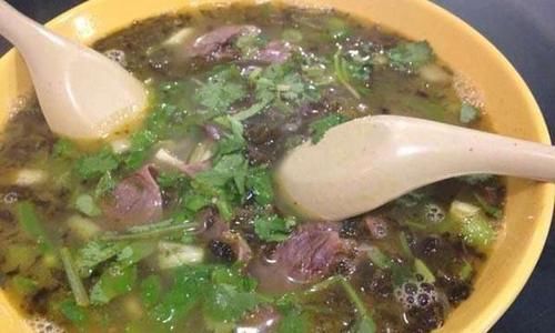 刘医生|为什么摔了一跤就骨折？提醒：50岁后3种肉要舍得吃，或能养骨骼