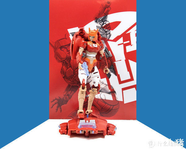 bet擎天柱的一生挚爱：变形金刚网飞限定 塞伯坦之战艾丽塔