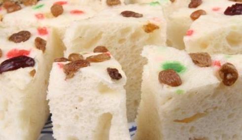 在家做发糕时，别只懂放酵母，多加一勺“它”，更蓬松更香甜！