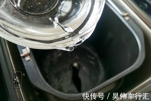 牛奶|别让你的面包机打瞌睡，做这面包，适合爱美女人，好吃棒棒哒