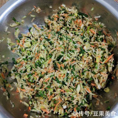 萝卜丝馅儿饼比卖的还好吃,简单易做味道棒
