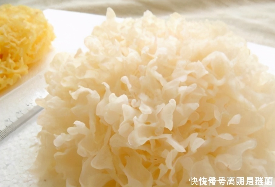 卷心菜|晚上坚持吃3种食物,排毒养颜,滋润肌肤,好吃又健康