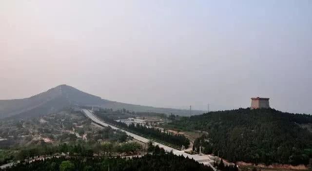 宝贝|这座连炸药都炸不动的古墓,里面的宝贝竟重达520吨……