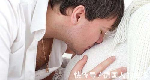 准爸爸|为什么有胎动时,爸爸一摸马上就不动了,宝宝知道不是妈妈