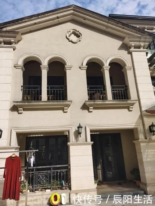 税费|高颜值别墅降价200万起拍,地理条件十分优越