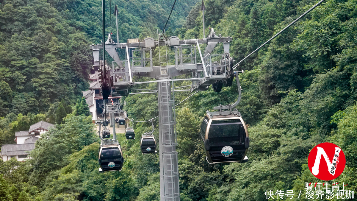 黄石寨|湖南最著名的景区，全是悬崖峭壁，门票235元还人挤人