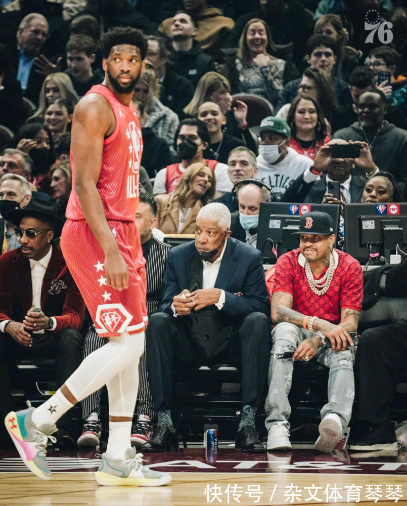 阿迪 东方力量闪耀全明星!老詹换了三双鞋,阿迪太惨,UA是最大赢家?